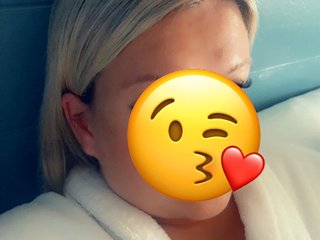 Dreamtoes24 streamate live cam model
