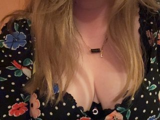 ElaraWilde live cam