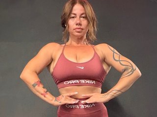 Ella_Kross live cam