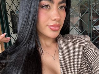 Emiillyx live cam