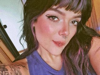 EmilyLatinadoll streamate live cam model