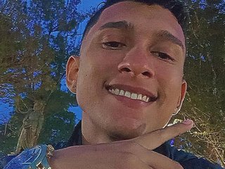 Erickhottx streamate live cam model
