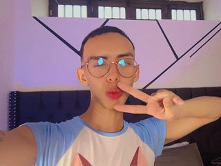 EthanCoxx19 streamate live cam model