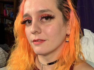 Evelan123 streamate live cam model