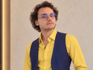 Frozenkeymaster streamate live cam model