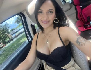 GiselleFord streamate live cam model