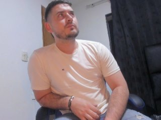 HankPrettyBoy streamate live cam model