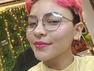 Hannah27 streamate live cam model