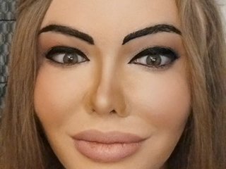 HungNCurvy streamate live cam model