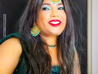 INDIANSISSYCHUBBY streamate live cam model