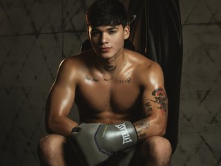 Iron_tous streamate live cam model