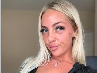 IvySoVine streamate live cam model