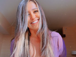 Jennyjames91 streamate live cam model
