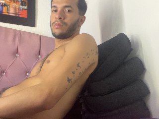 JesusLatin18 streamate live cam model