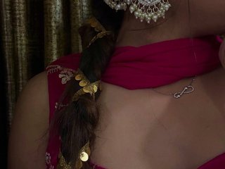 Juicy_candy68 streamate live cam model