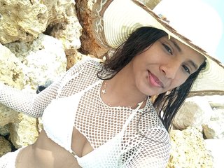 Juna_hyl streamate live cam model