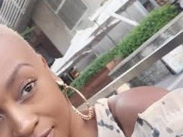 KikiPeachh26 streamate live cam model