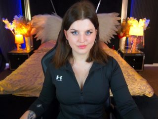 KristiMoons streamate live cam model