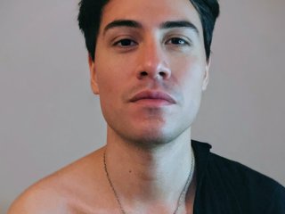 Kylian streamate live cam model