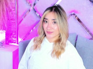 LUCYDAVIESS streamate live cam model