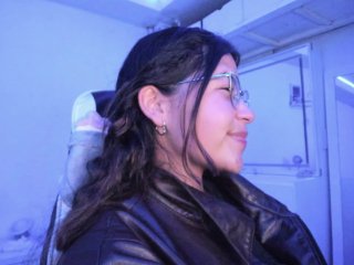 Ladybrown160 live cam