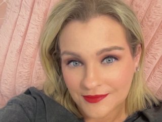 LanaVale46 streamate live cam model