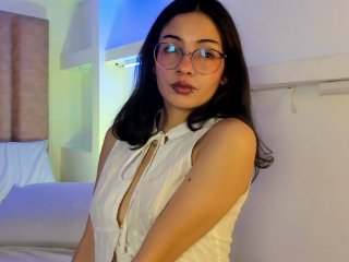 Lilyxbeth streamate live cam model