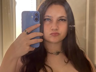 LisaFitzz streamate live cam model