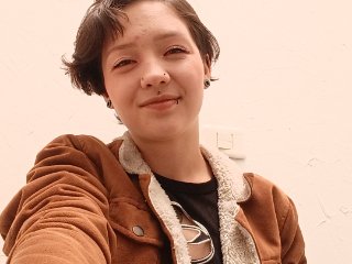 LissyLuxe streamate live cam model