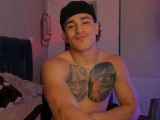Logan_Griffin streamate live cam model