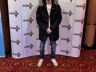 Lucas10inches streamate live cam model