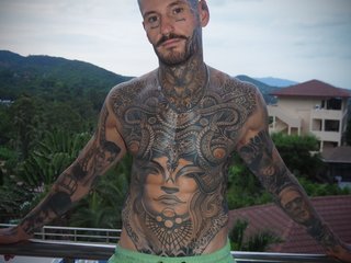 Lucasexclusive18 streamate live cam model