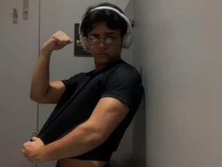 LucianBrand streamate live cam model
