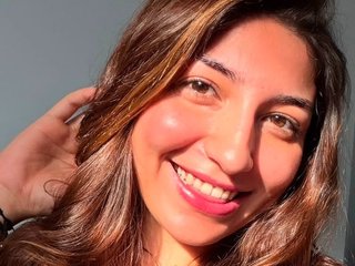 LunnaVelveth streamate live cam model
