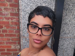 Luscious_lover43 streamate live cam model