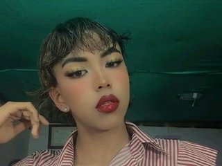 LuxuryQueens streamate live cam model