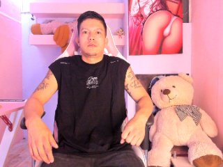 MaicolGarcia streamate live cam model