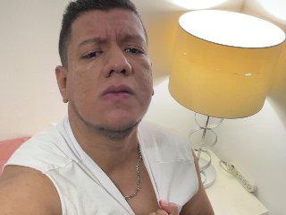 MarkGrayFerrer streamate live cam model
