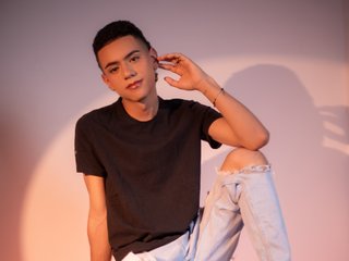 MathewAdams live cam