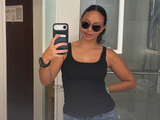 Maybelline237411 streamate live cam model