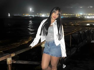 MelinaShinne streamate live cam model