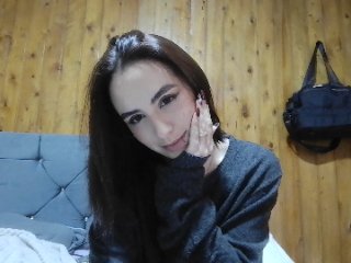 Miakalcova streamate live cam model