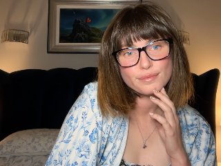 MillieMayXXX streamate live cam model