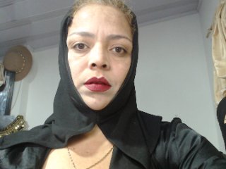 NadiaAbaud streamate live cam model