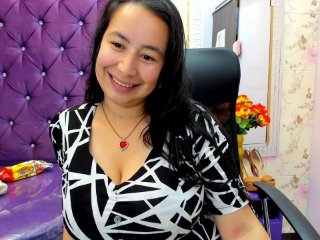 NaomyPrinces streamate live cam model