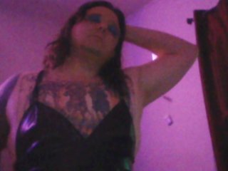 NellieMae streamate live cam model