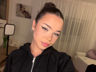 Nickybenzzz streamate live cam model