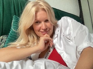 NikaZen streamate live cam model