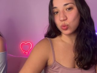 Ninalovez streamate live cam model