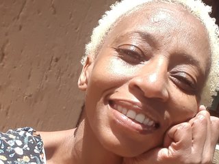NubianGiggles streamate live cam model